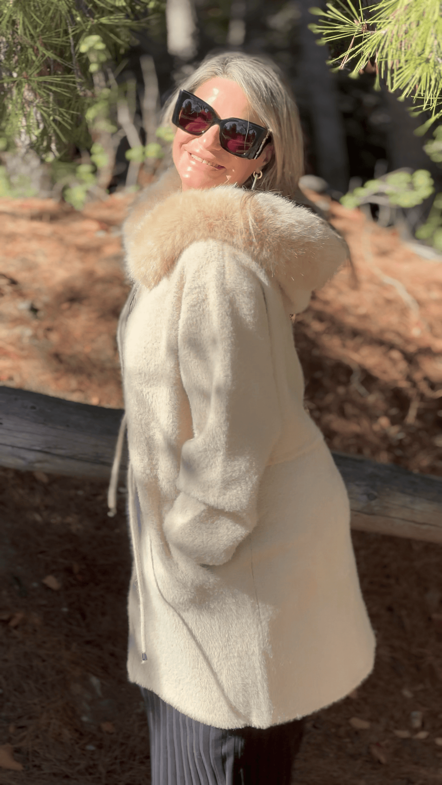 ELEGANCE PEARLY COAT