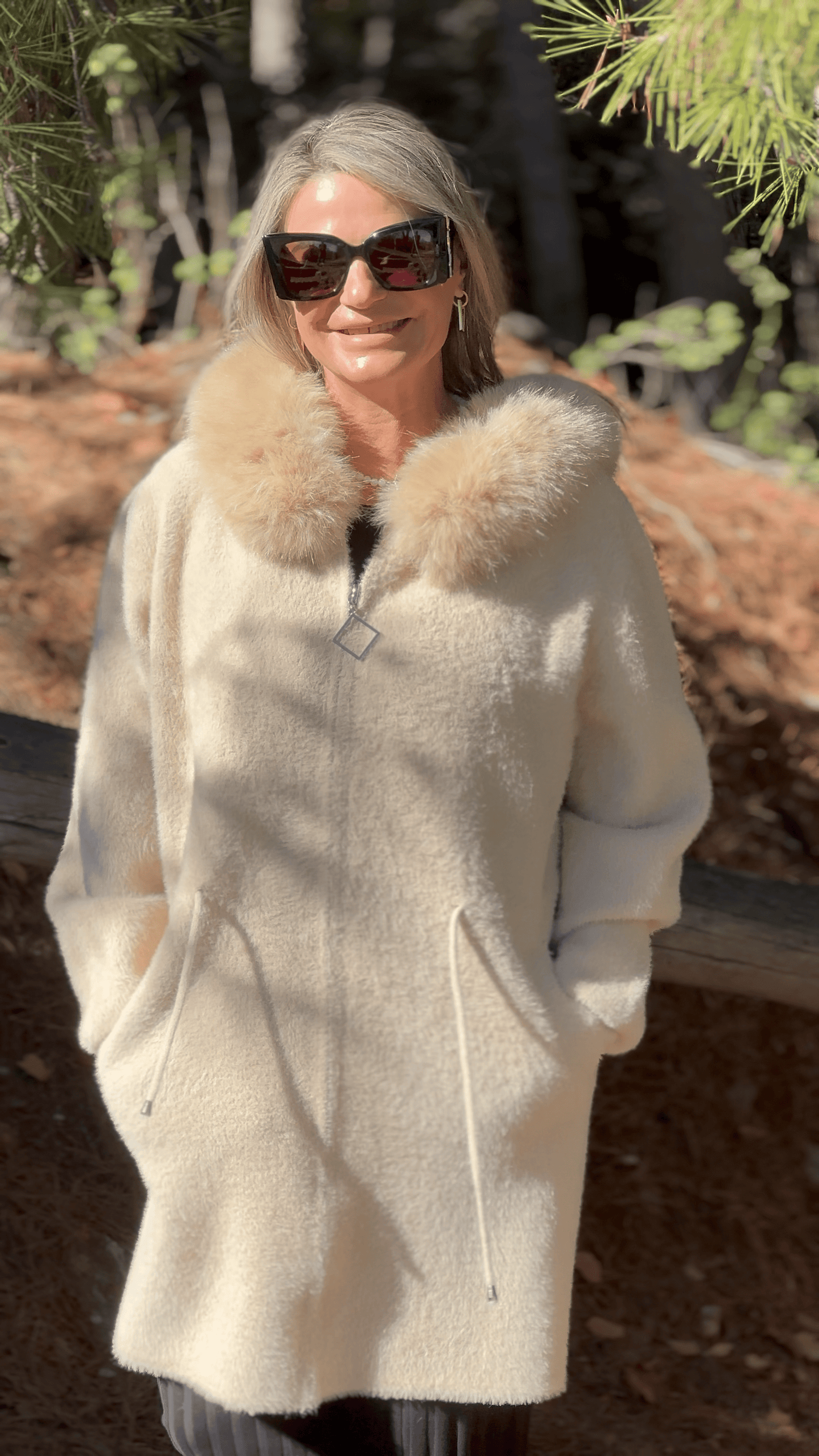 ELEGANCE PEARLY COAT