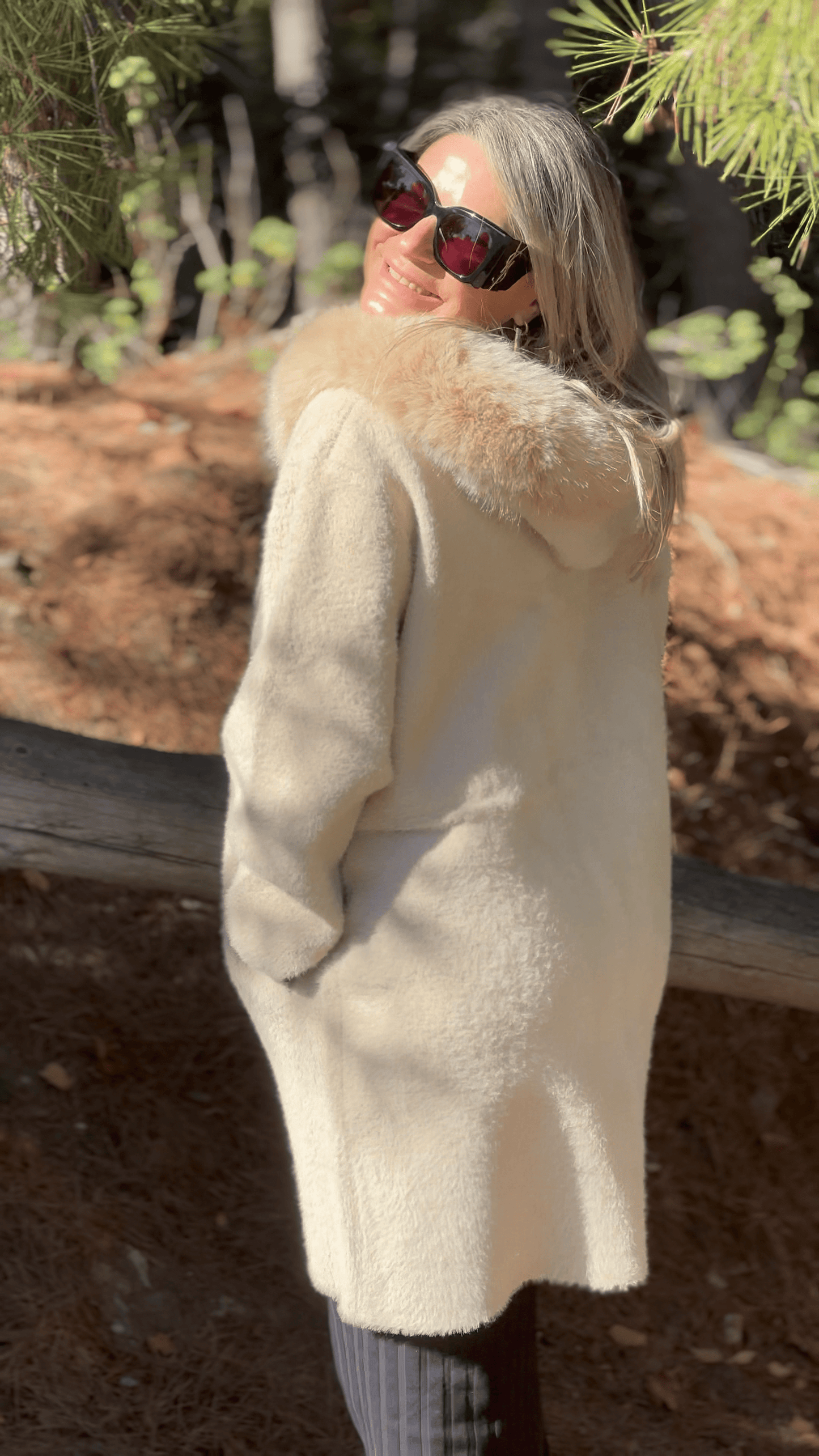 ELEGANCE PEARLY COAT