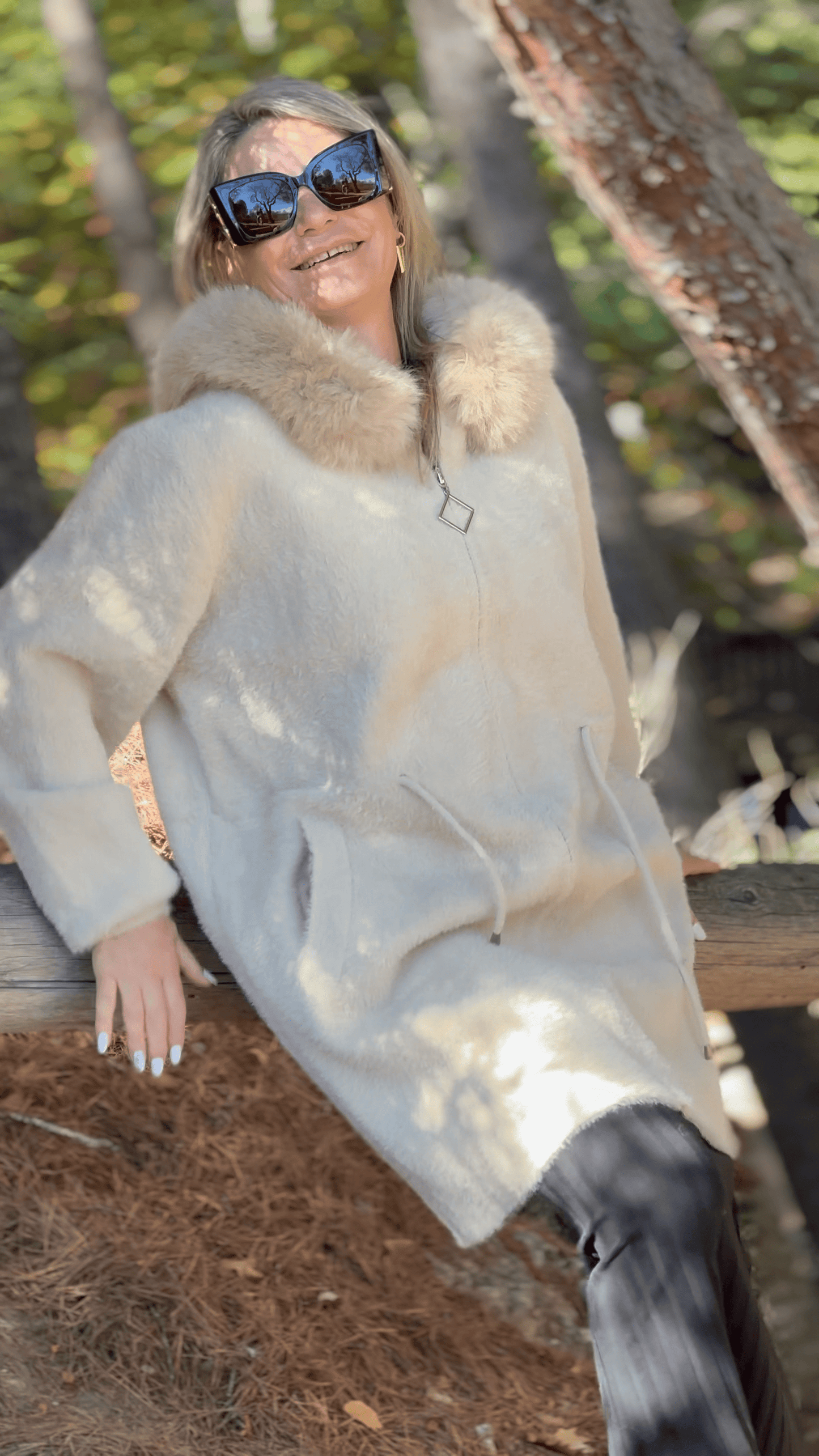 ELEGANCE PEARLY COAT