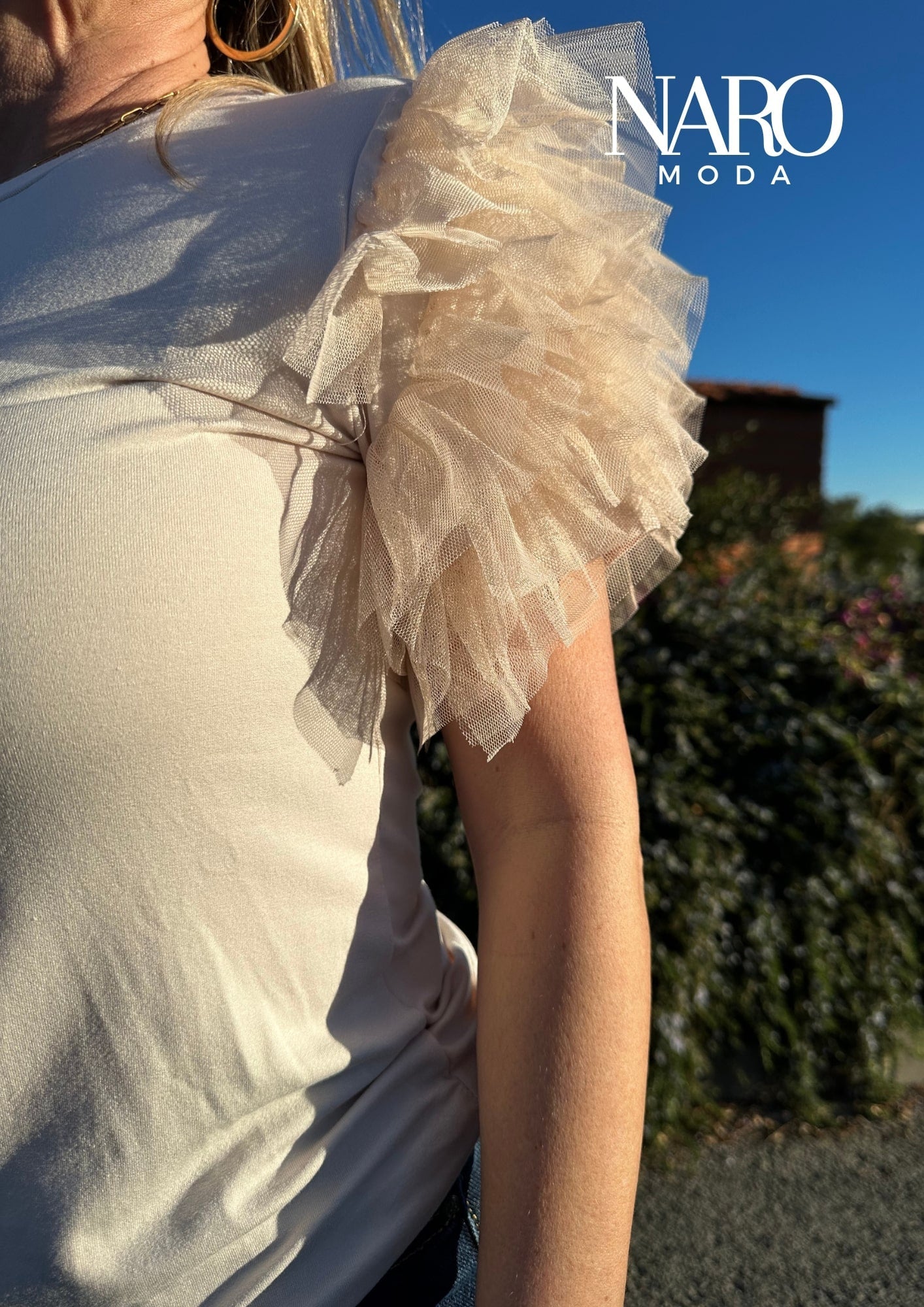 BEIGE TULLE T-SHIRT